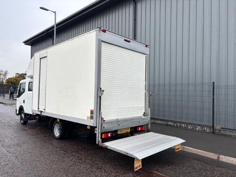 2017 (17) NISSAN CABSTAR 3.0 DCI CREW CAB LUTON BOX VAN + TAILLIFT TWIN WHEEL