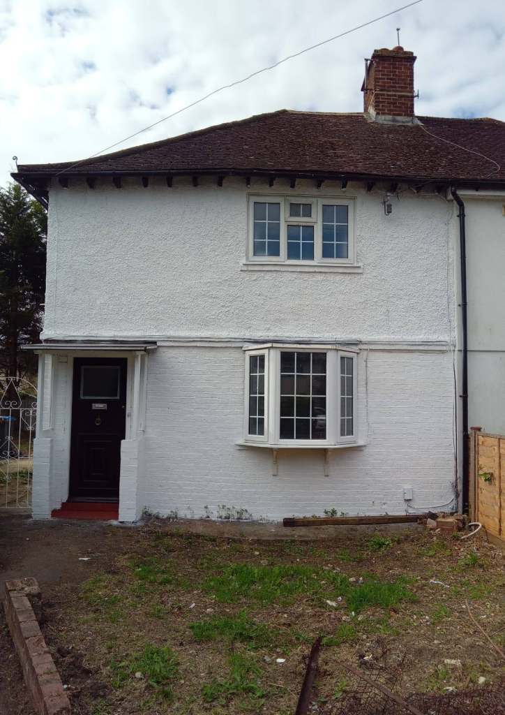 3-Bedroom Semi-Detached House to Rent – Kingston, KT1 3QE