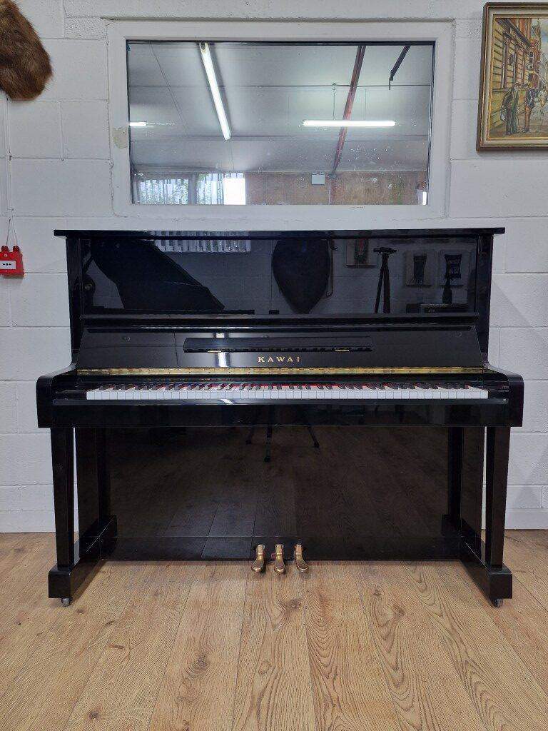 Kawai BS-10 Upright Piano | c.1987 | Polished Polyester Black Finish
