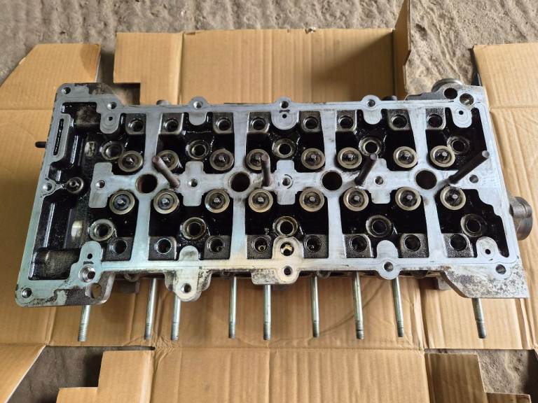 Astra MK6 J 2.0 CDTI A20DTH cylinder Head 