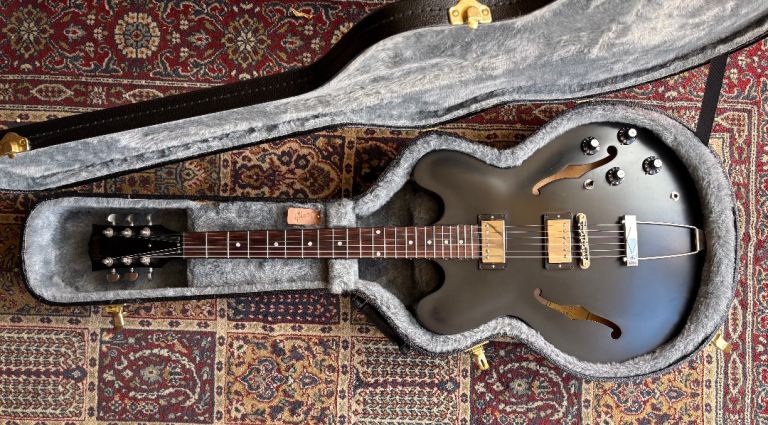 Gibson ES-330 with Hard Case