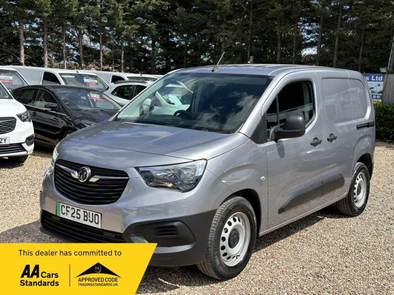 2025 Vauxhall Combo Electric 52kWh Prime Auto SWB 5dr (11kW Charger) PANEL VAN Electric Automatic