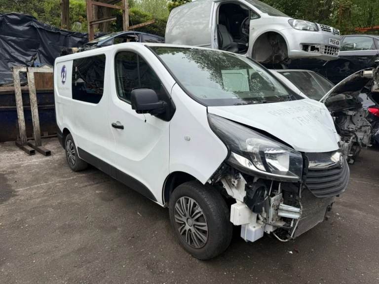 VAUXHALL VIVARO  2016 white 1.6 (R9M408) DIESEL MANUAL - BREAKING