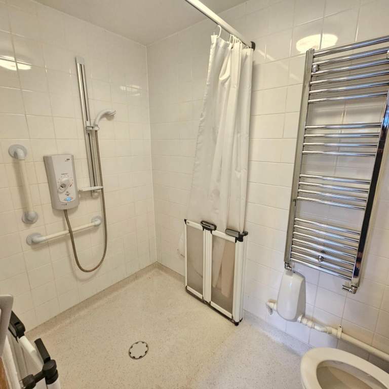 ✨ En-Suite Room Available in Camden – £1,325 PCM (All Bills Included!) ✨