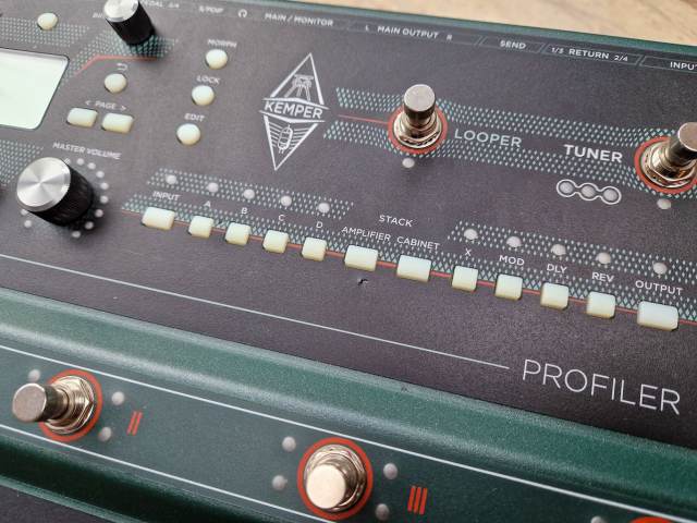 Kemper Profiler Stage with hard case and Mission EP1-KP expression