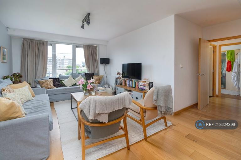 2 bedroom flat in Graham St, London, N1 (2 bed) (#2824298)