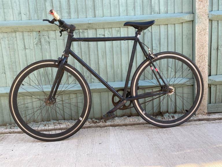 Black Single Speed/Fixie Road Bike NoLogo M/L – Good Condition