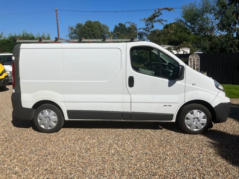 Renault traffic , Panel Van, 2011, Manual, 1996 (cc)