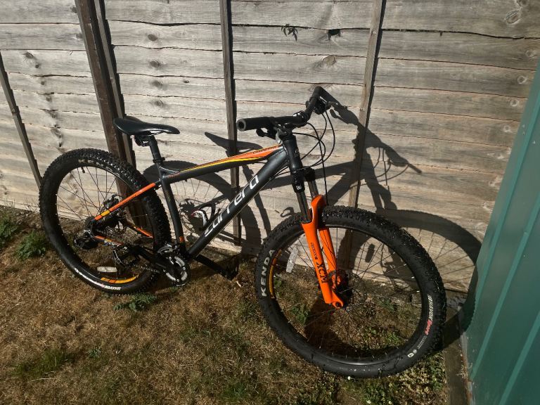 Carrera Vengeance Vendetta Mountain Bike - Black/Orange