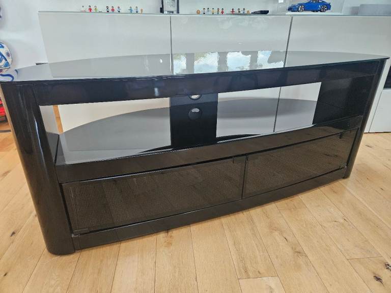 AVF Burghley Curved TV Stand