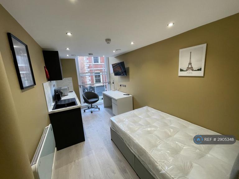 Studio flat in Broad Street, Nottingham, NG1 (#2905348)