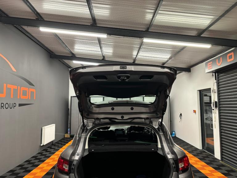 2015 Renault Clio 1.2 16V Dynamique Nav 5dr HATCHBACK Petrol Manual