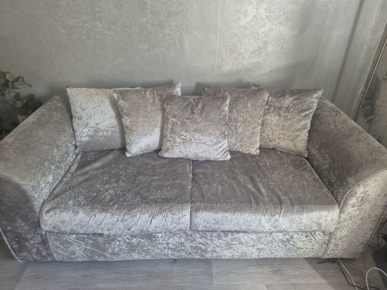 3+2 crushed velvet sofas 