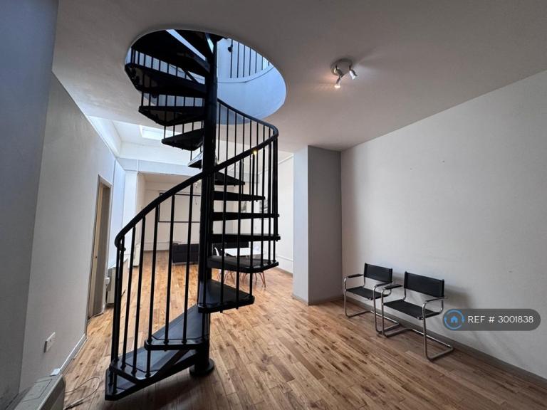2 bedroom flat in Park St, Bristol, BS1 (2 bed) (#3001838)