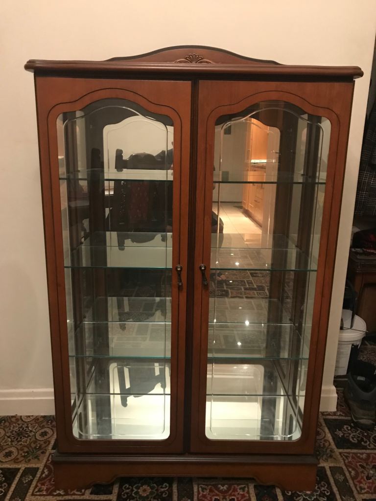 Display cabinet. 