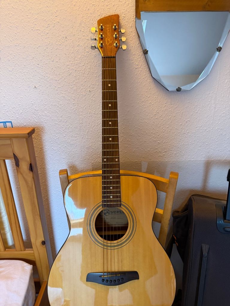 Brunswick AF200 Acoustic Guitar