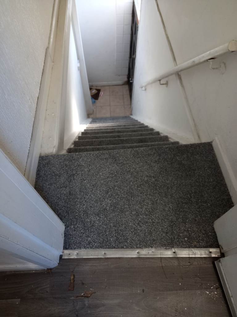 **TO LET**STUDIO APARTMENTS**STOKE-ON-TRENT**GAS&ELECTRIC INCLUDED**