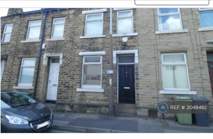 2 bedroom house in Canal Street, Huddersfield, HD1 (2 bed) (#3048482)