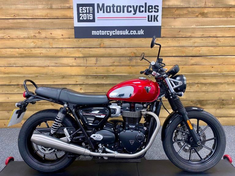 2023 TRIUMPH SPEED TWIN 900 ONLY 5797 MILES ONE OWNER FSH