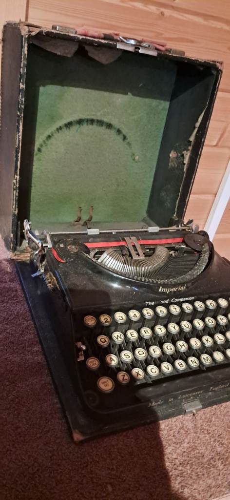 Vintage Imperial Typewriter