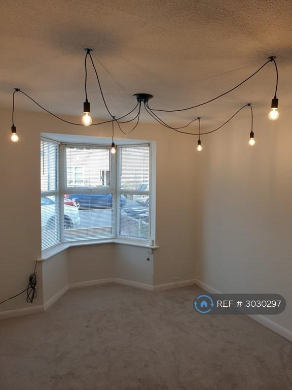 2 bedroom house in Valence Wood Road, Dagenham, RM8 (2 bed) (#3030297)