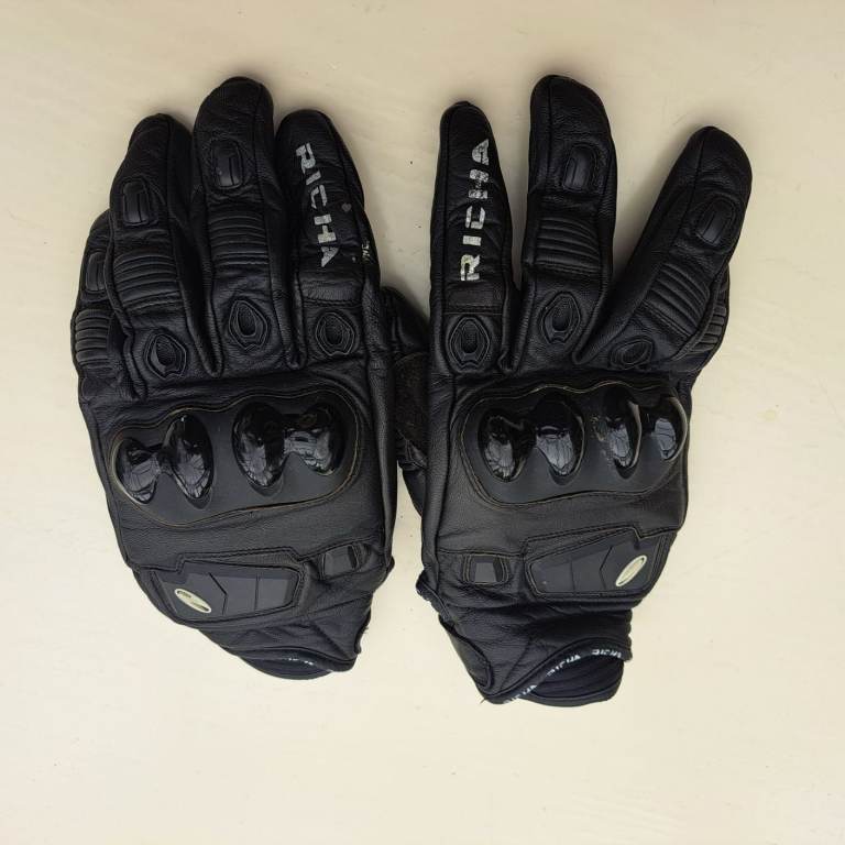 Richa Short Summer Motorcycle Gloves, Good Condition, Size L/XL