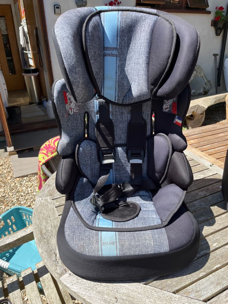 Children’s car seat 