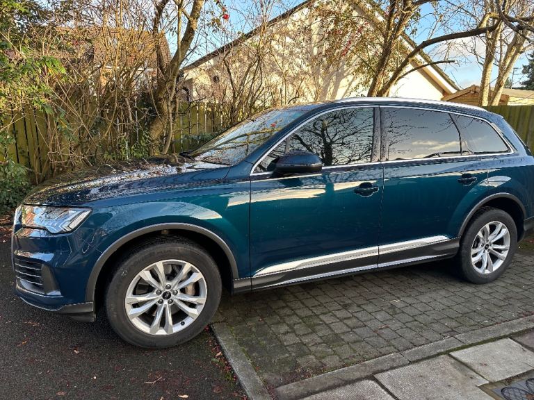 Genuine Audi Q7 alloy wheels with tyres - details in description