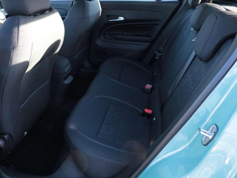 2025 Fiat 600 1.2 Hybrid 48V 136 5dr eDCT-6 HATCHBACK PETROL Automatic