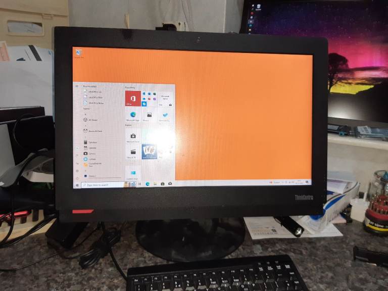Lenovo M700z All in One desktop PC Windows 11
