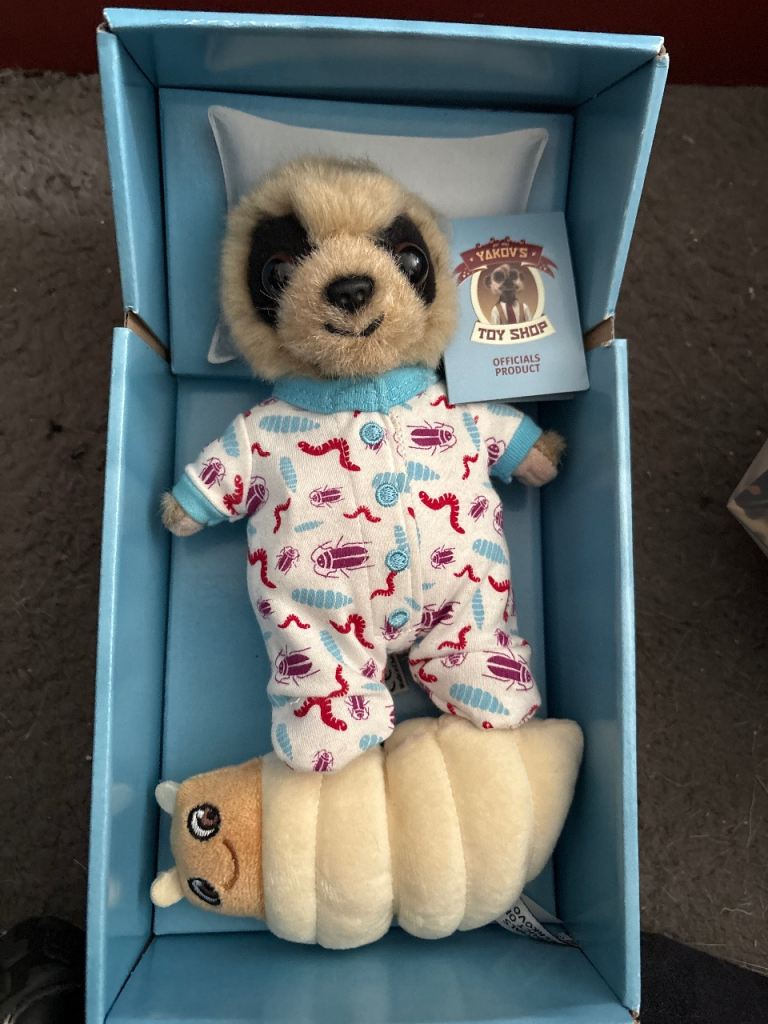 Yardy's Toy Shop Meerkat Plush Toy with Worm – New in Box