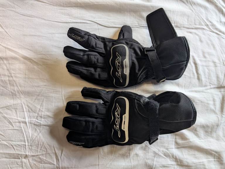 RST gloves 