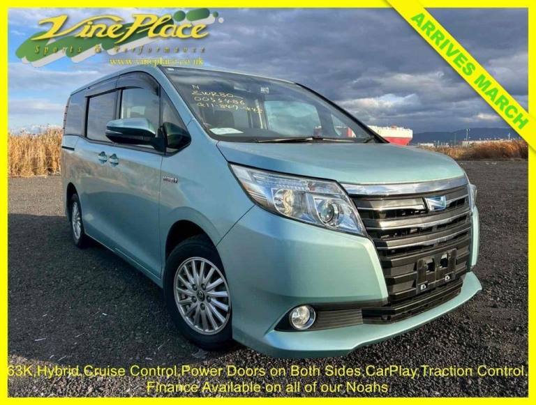 2014 Toyota Voxy 1.8 Hybrid G, 7 Seats,Auto MPV Hybrid Automatic