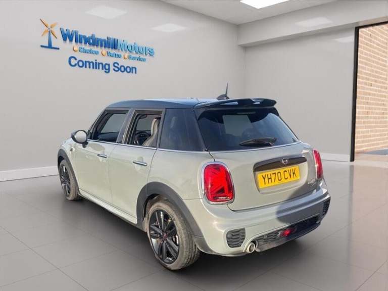  MINI Hatch 1.5 Cooper Sport Steptronic Euro 6 (s/s) 5dr Petrol Automatic