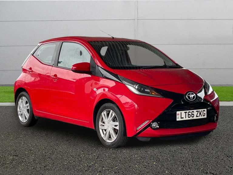 2016 Toyota AYGO 1.0 VVT-i X-Pression 5dr x-shift HATCHBACK PETROL Manual