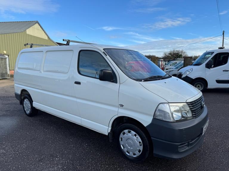 2007 Toyota HiAce 300 GS Van 88Bhp LWB D4D 2 OWNERS LOW MILES SERVICE HISTORY PANEL VAN Diesel Ma...