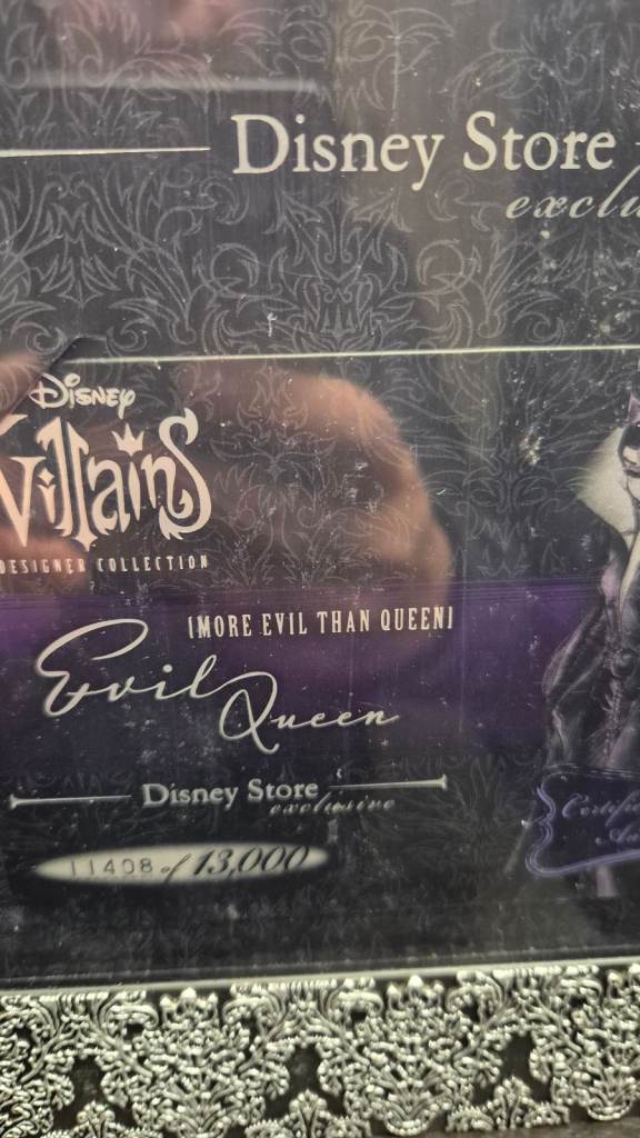 Unopened Disney Designer Villains Collection, Limited Edition Evil Queen Doll N°11408 of 13000