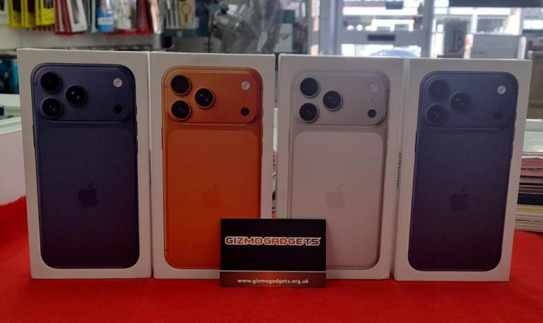 APPLE iPHONE 17 PRO MAX 256GB- COSMIC ORANGE/DEEP BLUE - UNLOCKED-(BRANDNEW)+APPLE WARRANTY