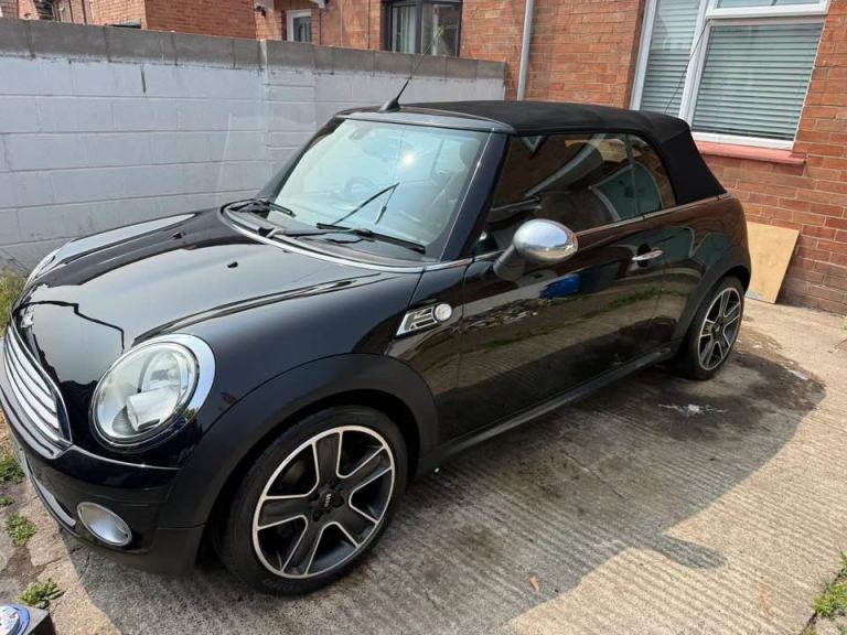 Mini, CONVERTIBLE, Convertible, 2010, Manual, 1598 (cc), 2 doors