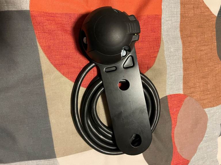 pre-wired 7 pin ,12n single with bracket  socket caravan / trailer towing