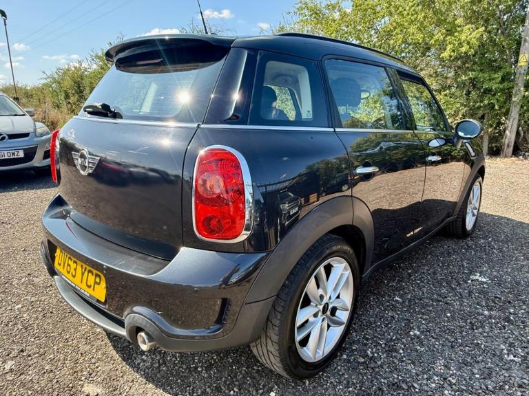 2013 MINI Countryman 2.0 Cooper SD Euro 5 (s/s) 5dr HATCHBACK Diesel Manual