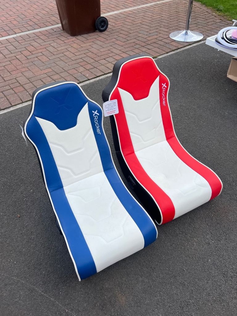 X Rocker gaming chairs in blue and red