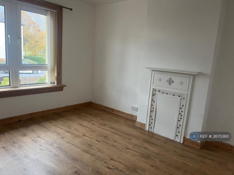 2 bedroom flat in Fulton Street, Glasgow, G13 (2 bed) (#2670360)