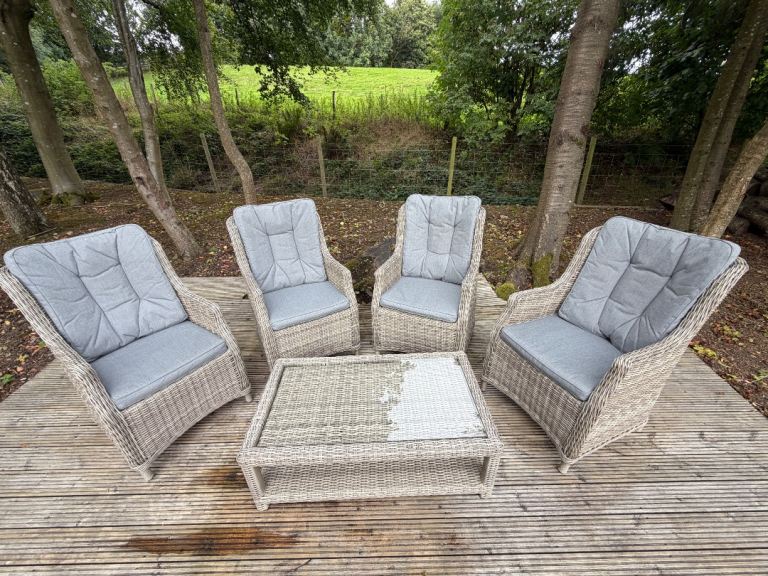 Garden Furniture Set