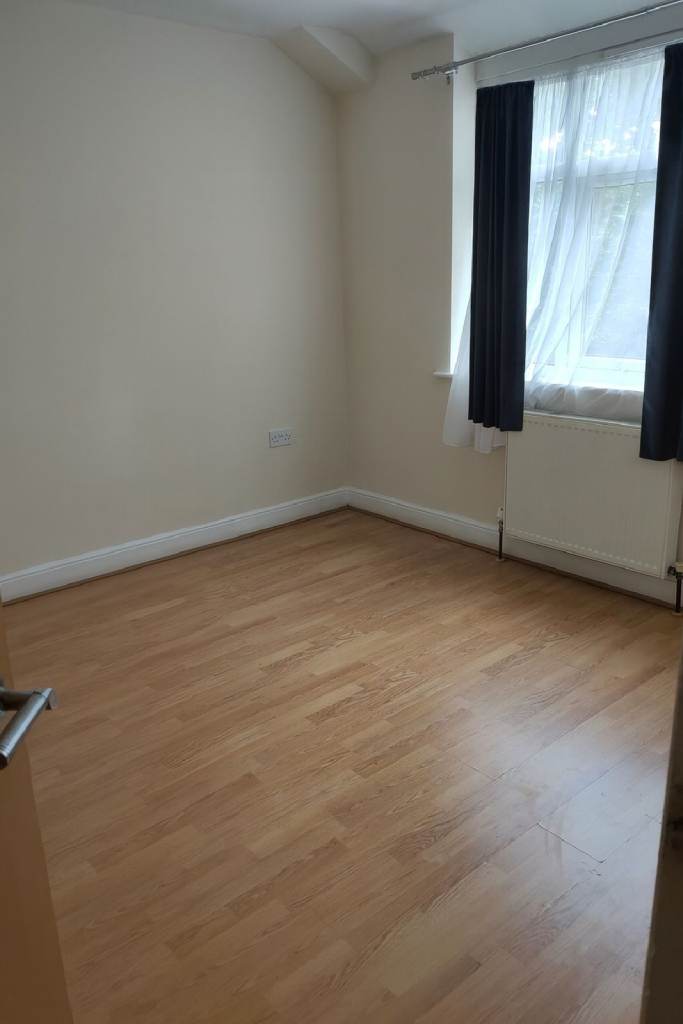 Three Bed House - off Holyhead road
