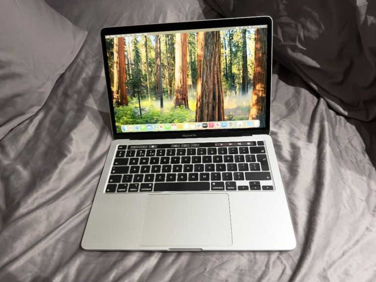 image for CAN HAND DELIVER, MACBOOK PRO 2020 13” LAPTOP I5,16GB RAM,256GB SSD SILVER, BATTERY CYCLE 220