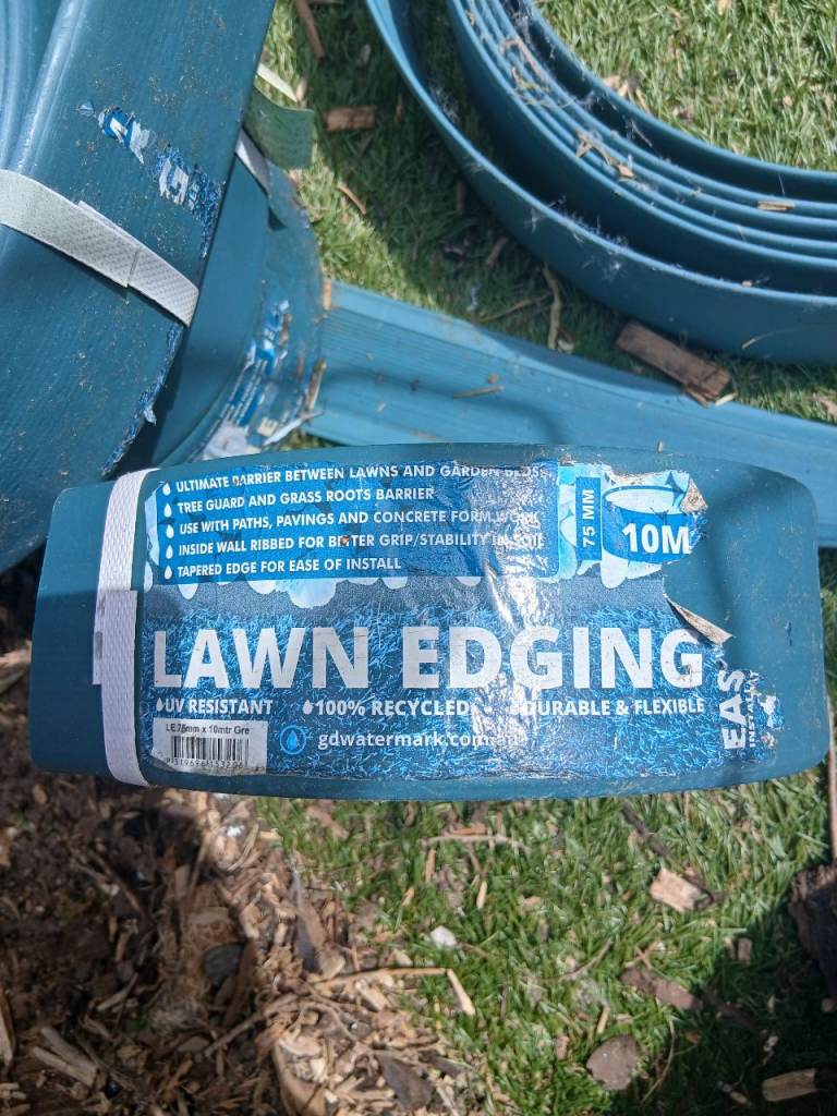 Plastic green lawn edging