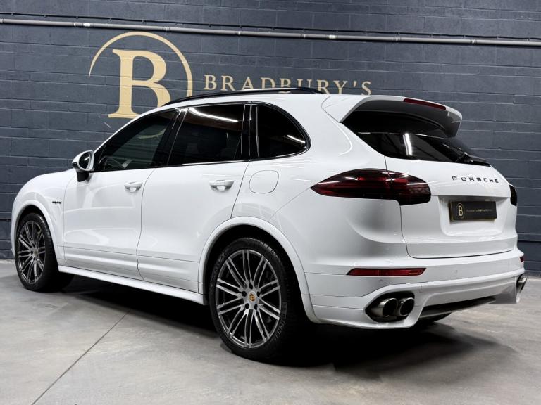 PORSCHE CAYENNE 3.0 V6 E-Hybrid S Platinum Edition 2017