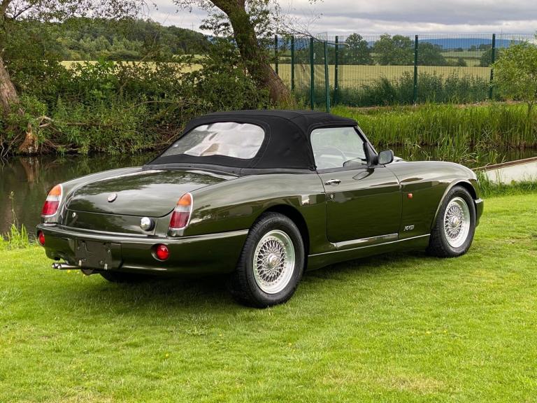 MG RV8 4.0 CONVERTIBLE WOODCOTE GREEN * TOP GRADE * 31000 MILES WITH 12 SERVICE 