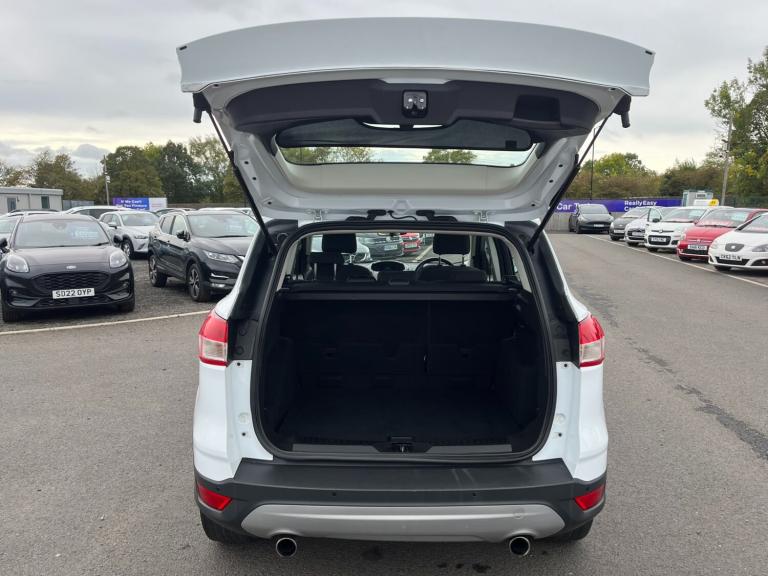 2014 Ford Kuga 2.0 TDCi Zetec 5dr Powershift HATCHBACK Diesel Automatic